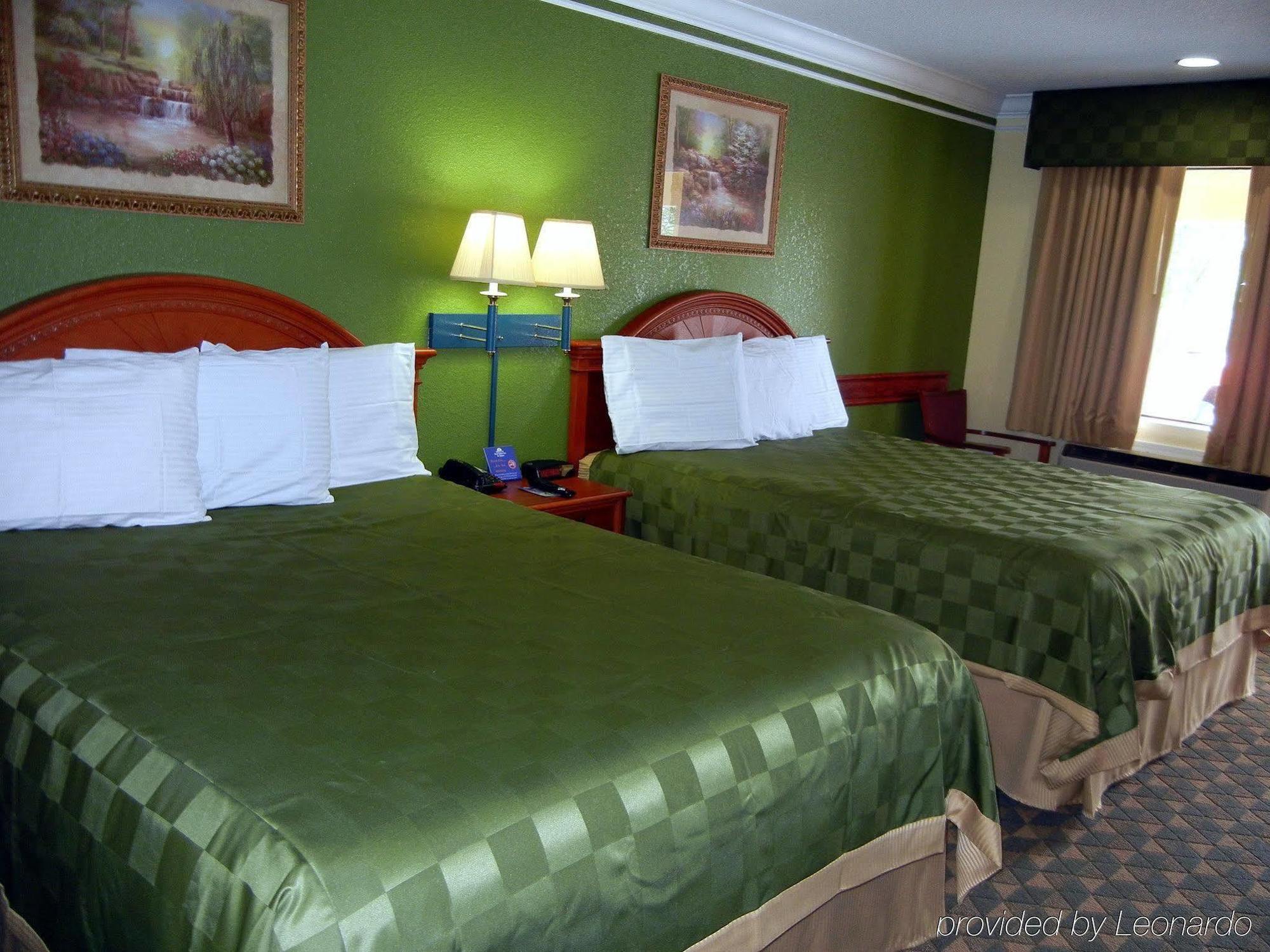 Americas Best Value Inn & Suites-Alvin/Houston Стая снимка